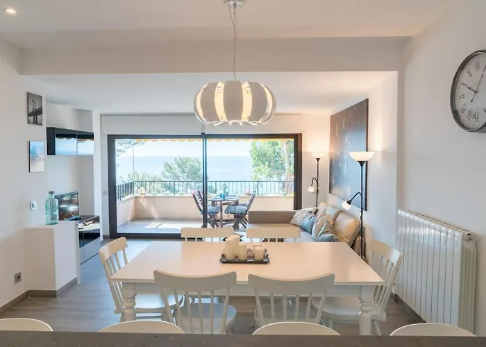 Seahomes Vacations - Cala Banys Seafront * Lloret de Mar