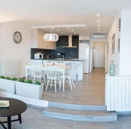 Apartament Seahomes Vacations - Cala Banys Seafront & Pkg *