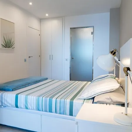 Seahomes Vacations - Cala Banys Seafront & Pkg * Lloret de Mar