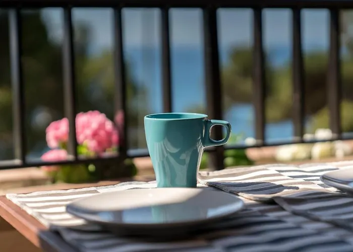 Seahomes Vacations - Cala Banys Seafront & Pkg Appartement Lloret de Mar