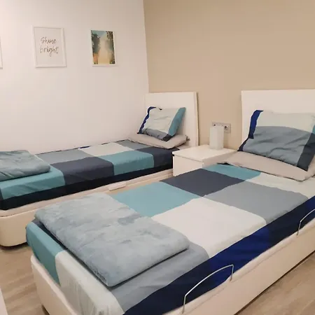 アパート Seahomes Vacations - Cala Banys Seafront & Pkg