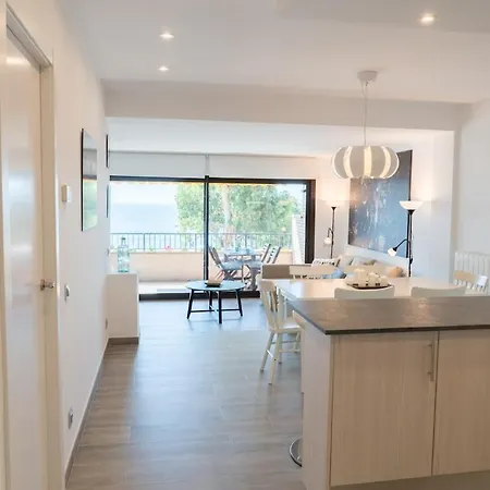 Apartman Seahomes Vacations - Cala Banys Seafront & Pkg
