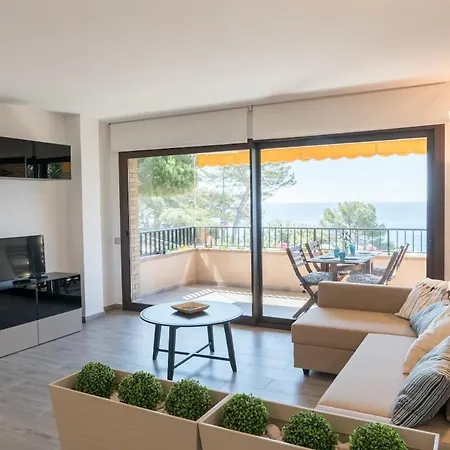 Seahomes Vacations - Cala Banys Seafront & Pkg Льорет-де-Мар
